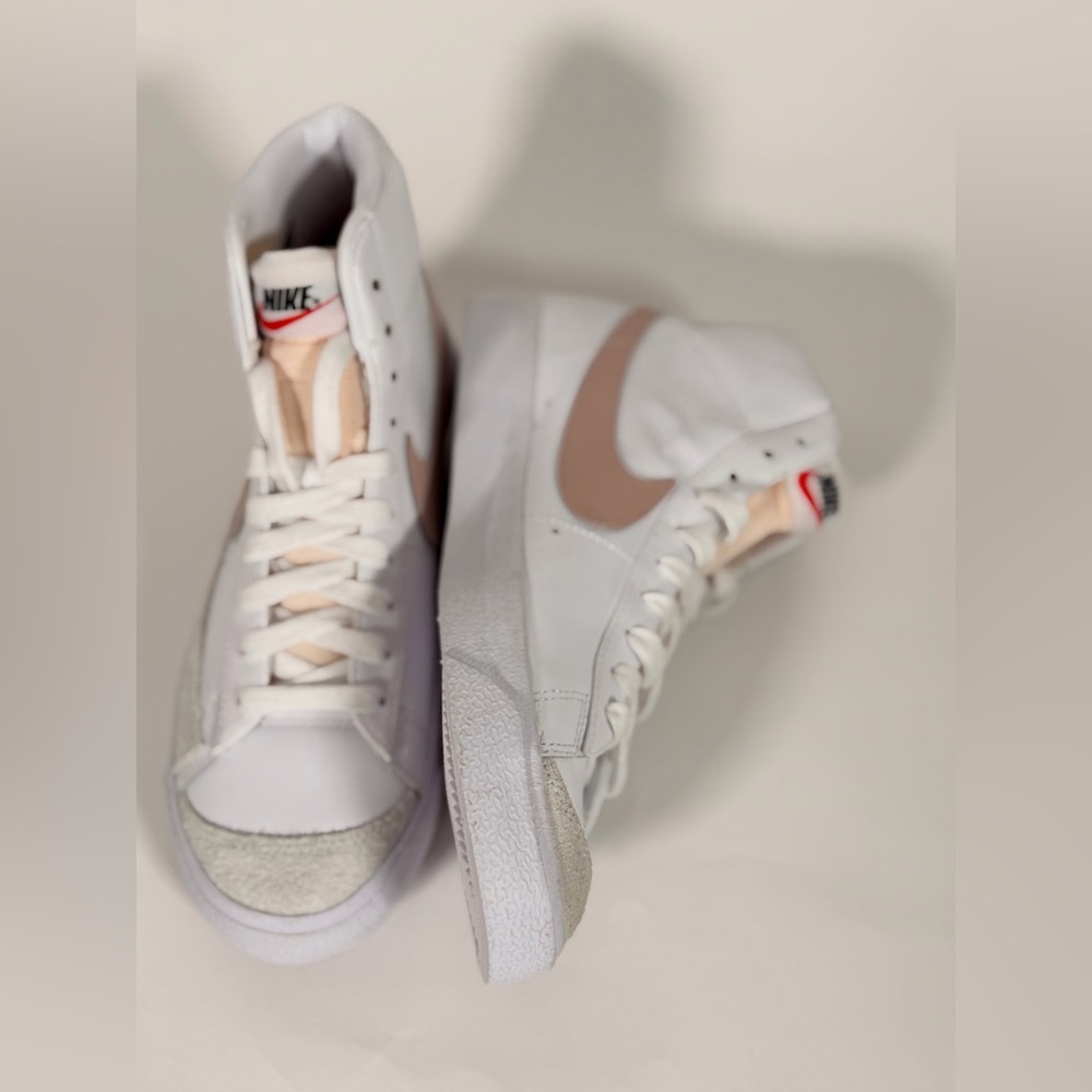NWOB Nike Blazer Mid 77 Vintage Summit White Pink (Women's) - Picture 2 of 6